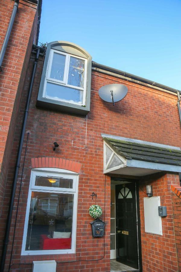 Great Location - City Centre - Parking - 4 Beds - 2 Bedrooms Belfast Exterior foto